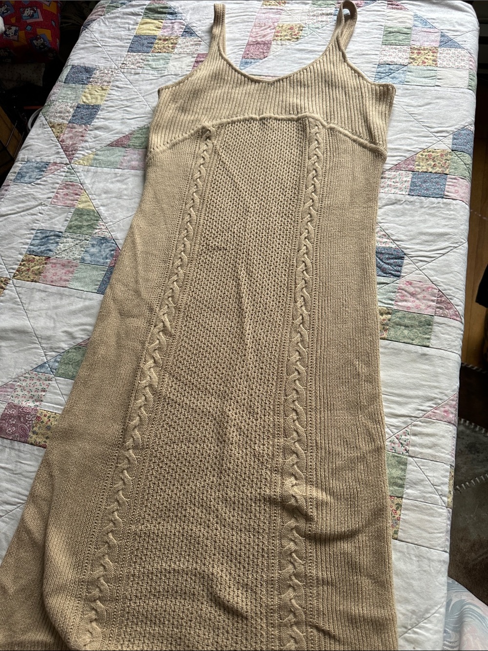 W—Sofia by sofia vergara Beige Ribbed Knit dress